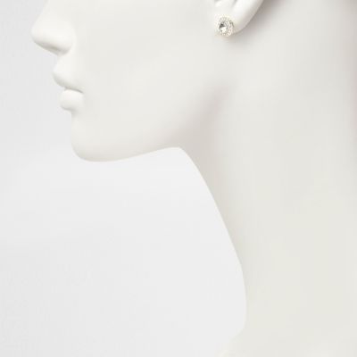Green August birthstone stud earrings
